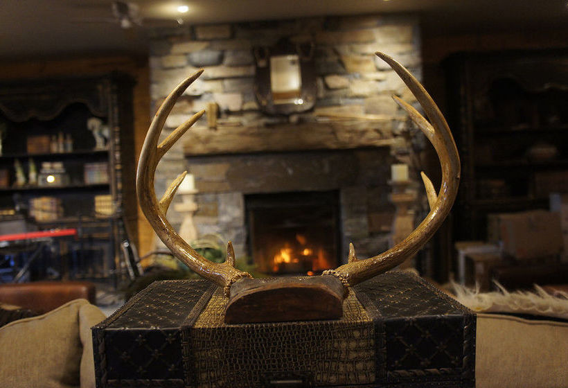 Hotel The Whitestone | Dunchurch | Ontario | Canada 3