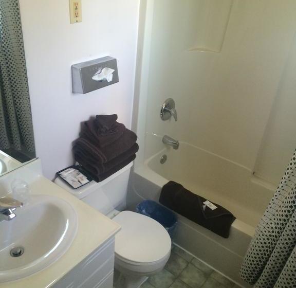 Satellite Motel | Medicine Hat | Alberta | Canada 18