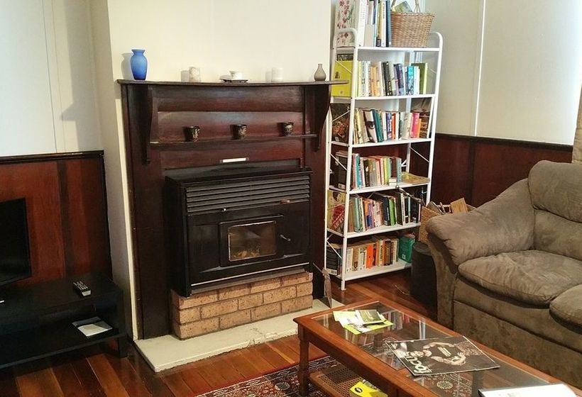 16 Gregson Silky Oaks | Gloucester | New South Wales | Australia 4