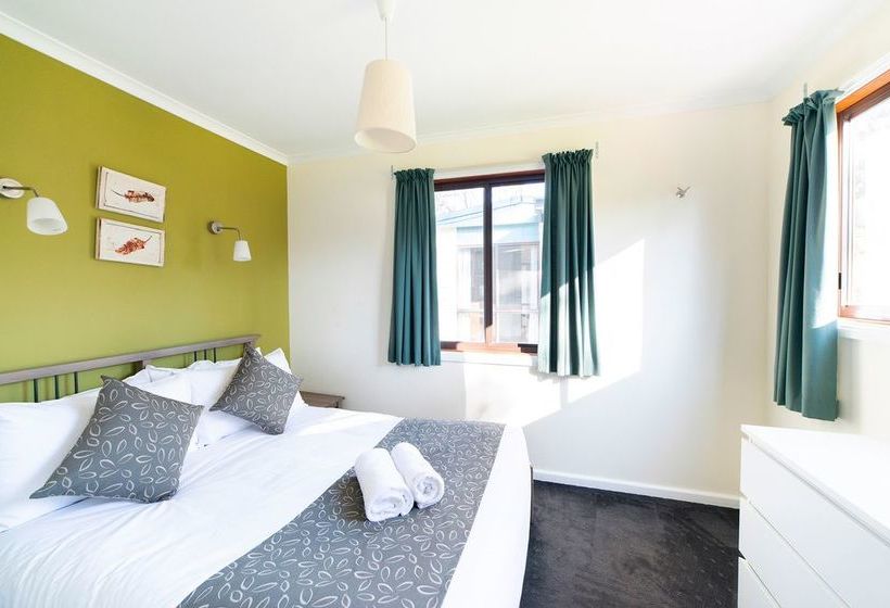 Hotel Halls Gap Gardens Caravan Park | Halls Gap | Victoria | Australia 4