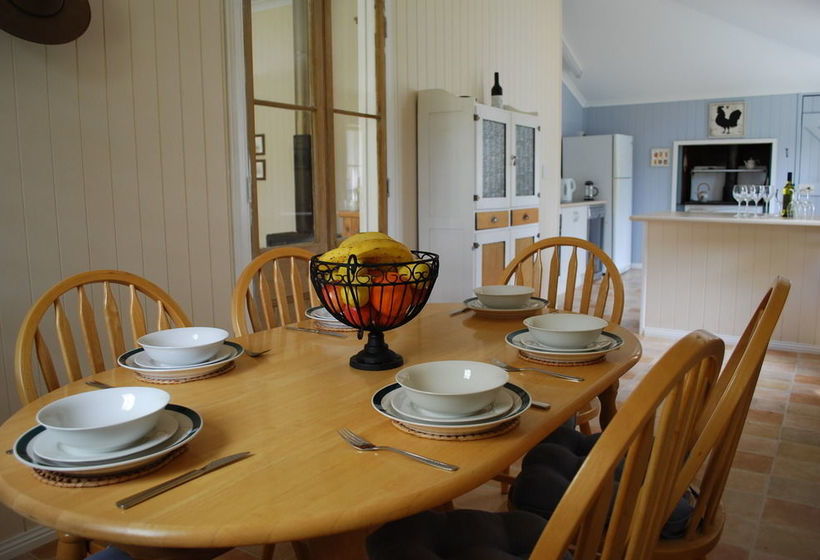 Twisted Gum Cottage | Ballandean | Queensland | Australia 2