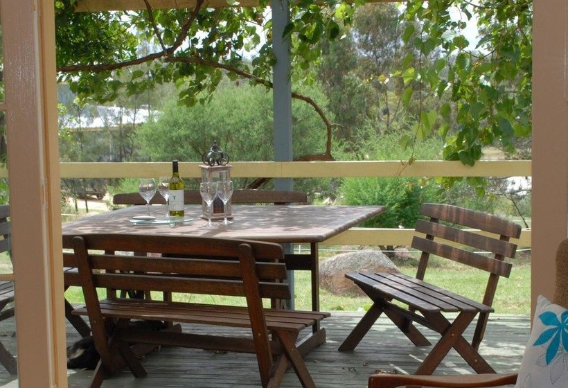 Twisted Gum Cottage | Ballandean | Queensland | Australia 7