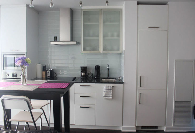 Diamond Vacation Homes - York Street | Toronto | Ontario | Canada 17