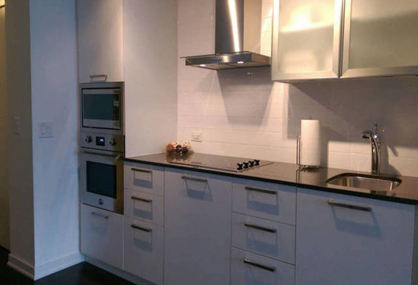 Diamond Vacation Homes - York Street | Toronto | Ontario | Canada 19