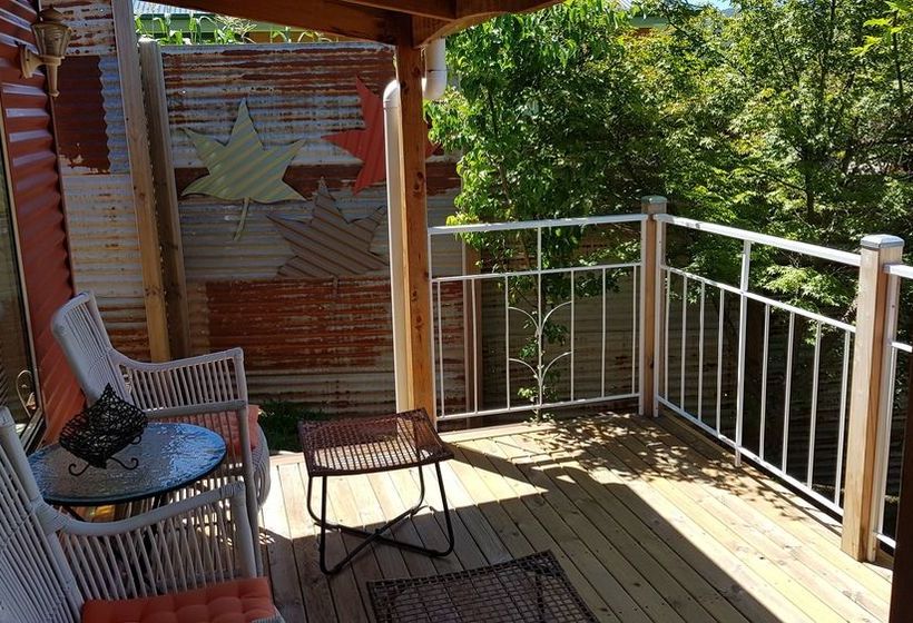 Bella Rouge Cottage | Bright | Victoria | Australia 10