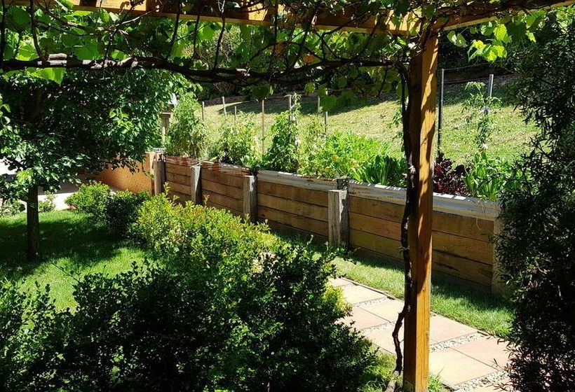 Bella Rouge Cottage | Bright | Victoria | Australia 8