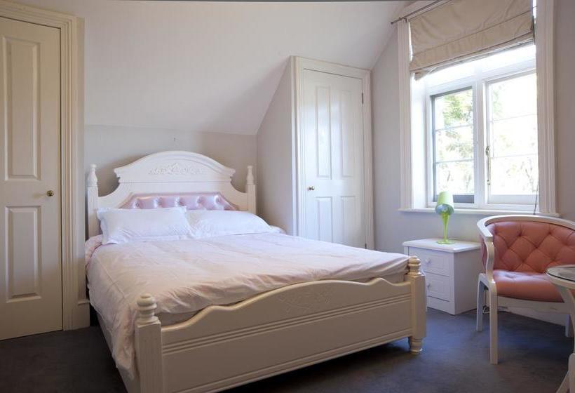 Bed and Breakfast Lowena Cafe And Accommodation | Hobart | Tasmania | Australia 10