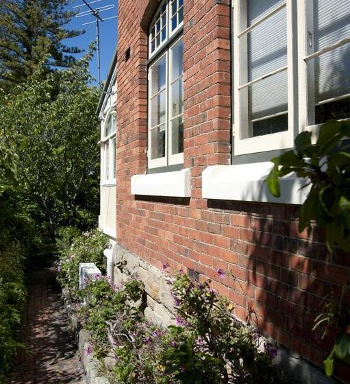 Bed and Breakfast Lowena Cafe And Accommodation | Hobart | Tasmania | Australia 16