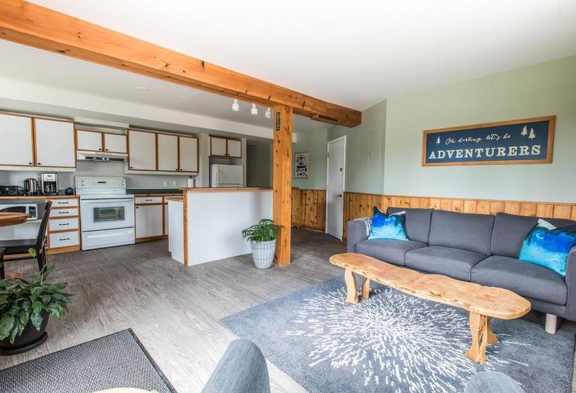 Urban Caribou Bed And Breakfast | Whitehorse | Yukon Territory | Canada 6