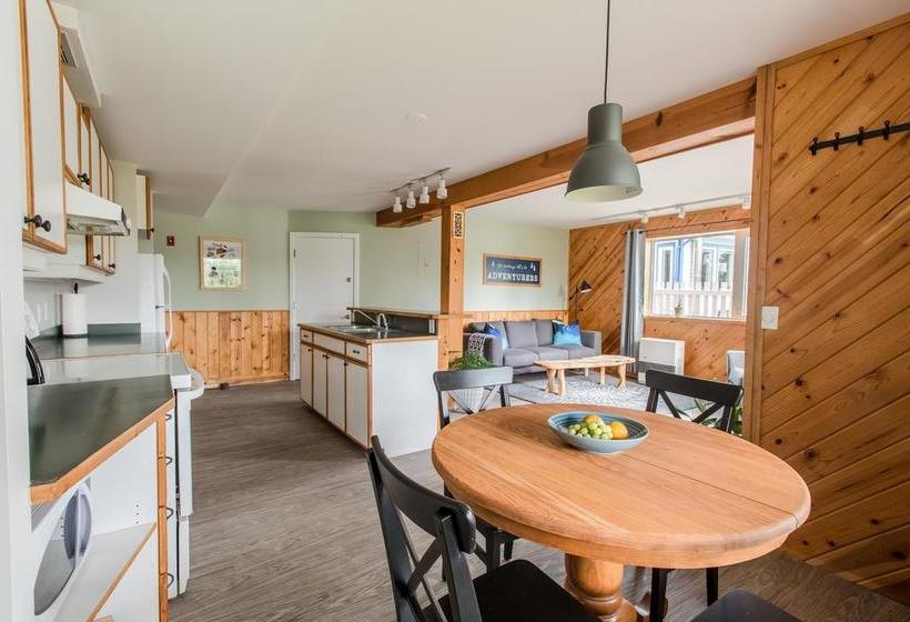 Urban Caribou Bed And Breakfast | Whitehorse | Yukon Territory | Canada 7