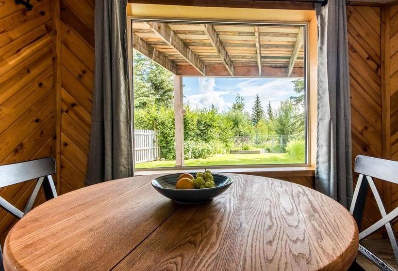 Urban Caribou Bed And Breakfast | Whitehorse | Yukon Territory | Canada 8