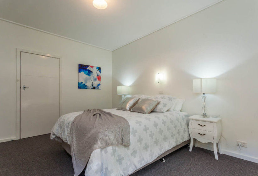 Twelve Errard | Ballarat | Victoria | Australia 2