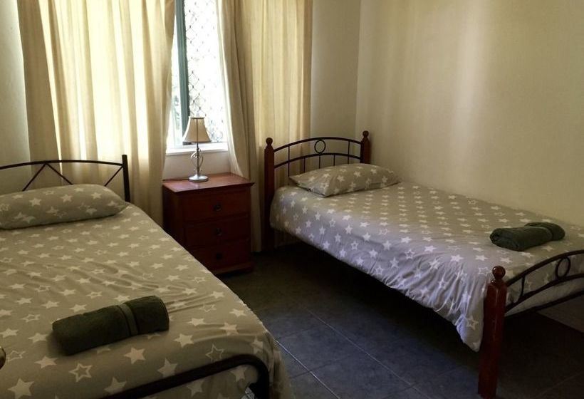 Driftaway Holiday Villas | Yorkeys Knob | Queensland | Australia 12