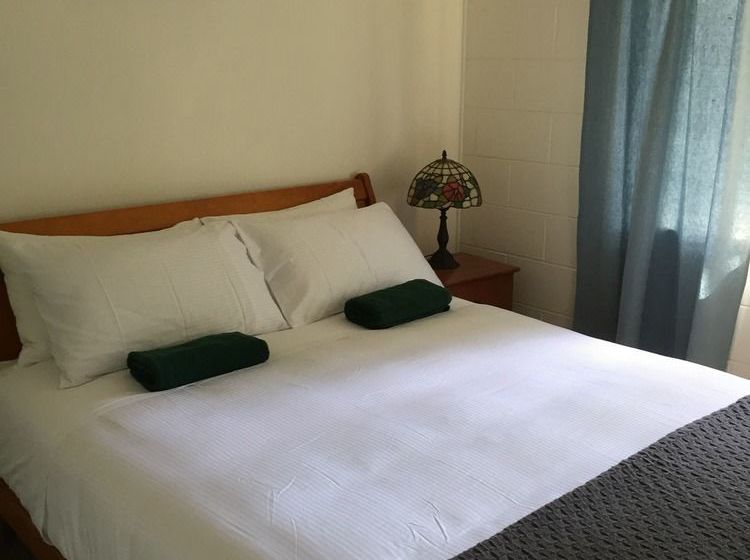 Driftaway Holiday Villas | Yorkeys Knob | Queensland | Australia 13