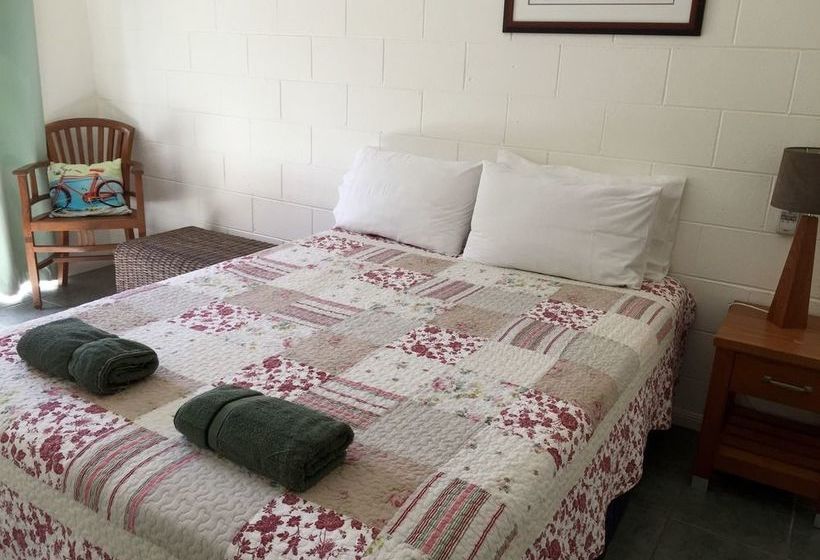 Driftaway Holiday Villas | Yorkeys Knob | Queensland | Australia 14