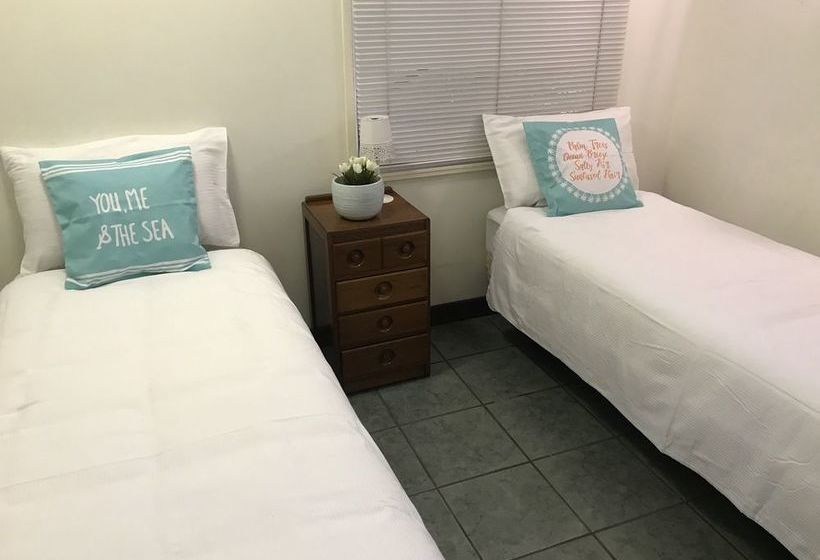 Driftaway Holiday Villas | Yorkeys Knob | Queensland | Australia 16