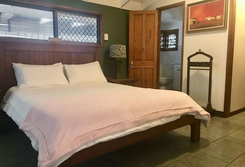 Driftaway Holiday Villas | Yorkeys Knob | Queensland | Australia 17