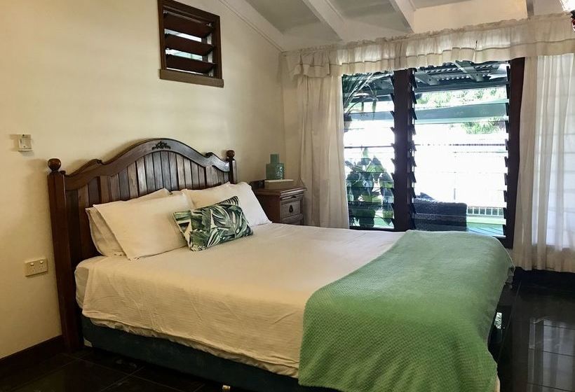 Driftaway Holiday Villas | Yorkeys Knob | Queensland | Australia 18