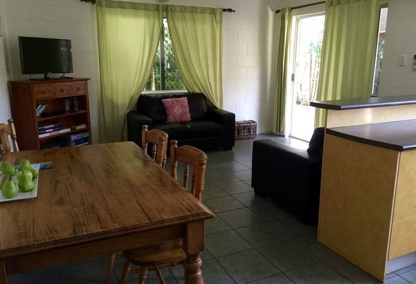 Driftaway Holiday Villas | Yorkeys Knob | Queensland | Australia 20