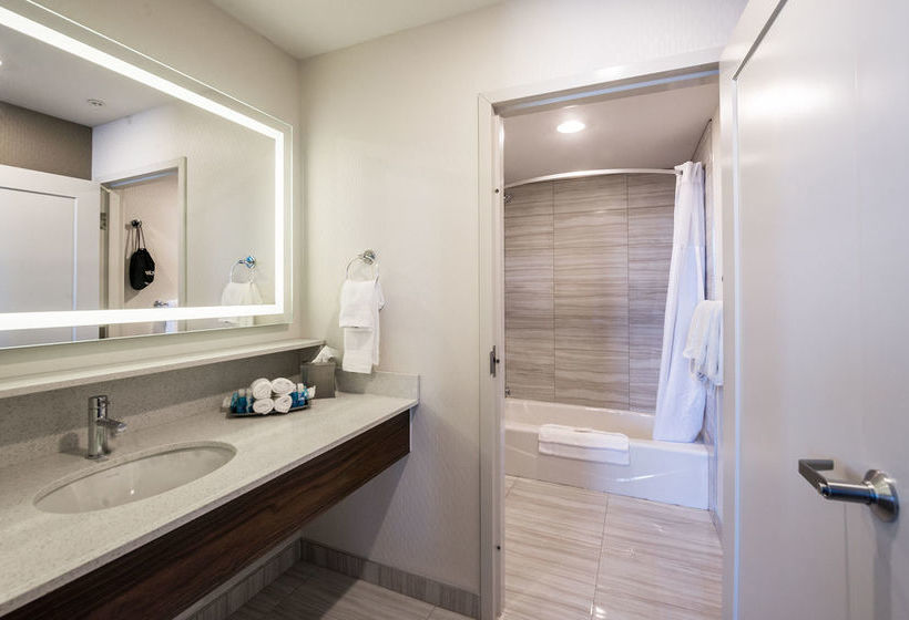 Hotel Encore Suites By Service Plus Inns | Grande Prairie | Alberta | Canada 11