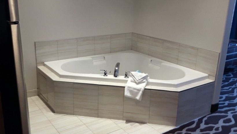 Hotel Encore Suites By Service Plus Inns | Grande Prairie | Alberta | Canada 16