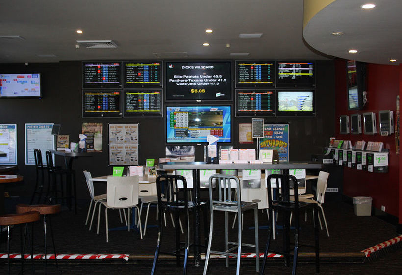 Hotel Beach House Nambour | Nambour | Queensland | Australia 15