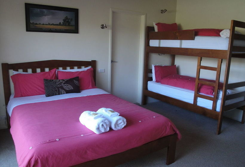 Off Mountain Accommodation | Merrijig | Victoria | Australia 4