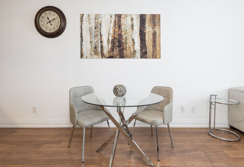 Diamond Vacation Homes Yonge Sheppard | Toronto | Ontario | Canada 3