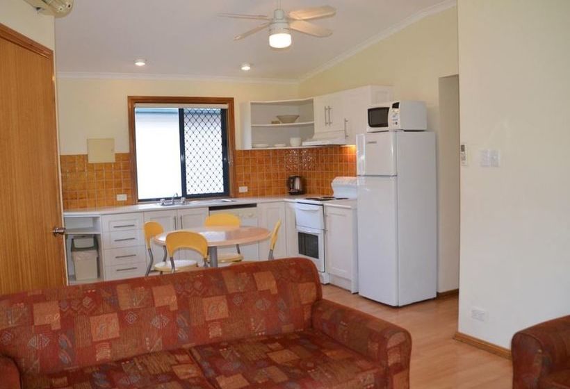 Hotel Blue Lake Holiday Park | Mount Gambier | South Australia | Australia 8