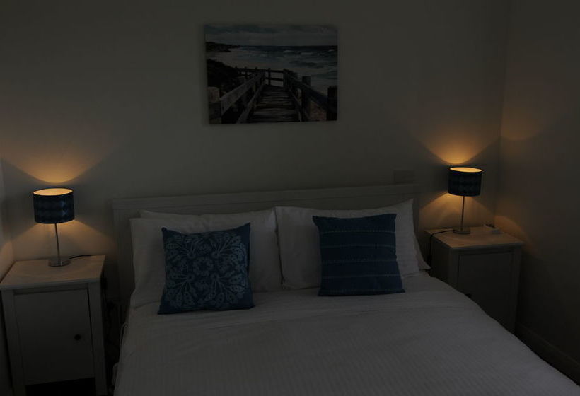 House On The Hill | Cessnock | New South Wales | Australia 8