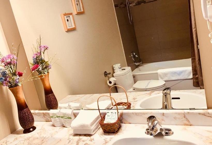 Au Doc Motel | Repentigny | Quebec | Canada 1