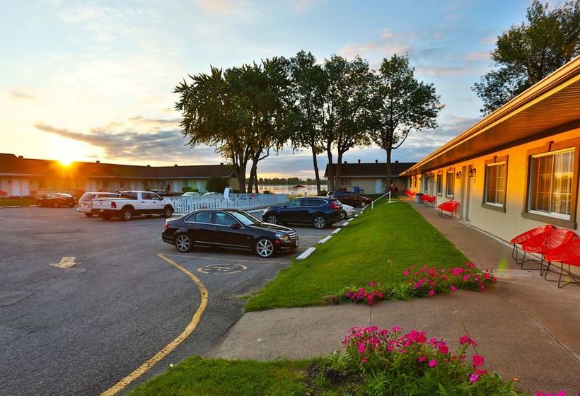 Au Doc Motel | Repentigny | Quebec | Canada 10