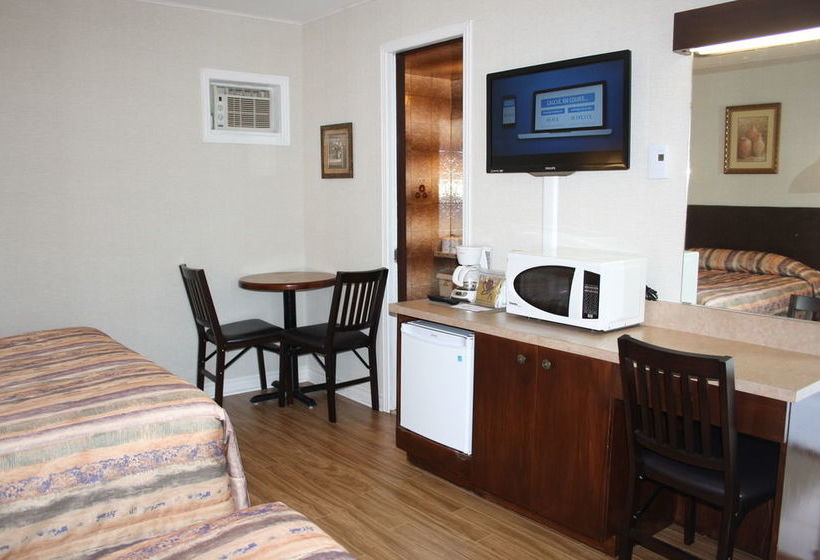 Au Doc Motel | Repentigny | Quebec | Canada 11