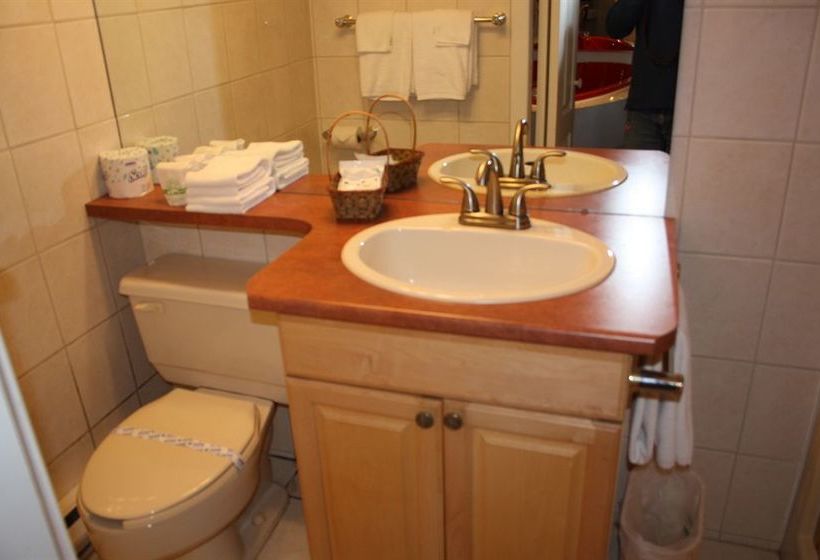 Au Doc Motel | Repentigny | Quebec | Canada 18