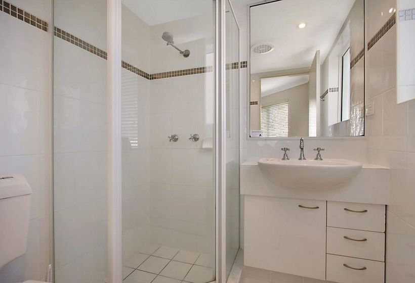 Resorts United Le Beach Apart | Burleigh Heads | Queensland | Australia 11