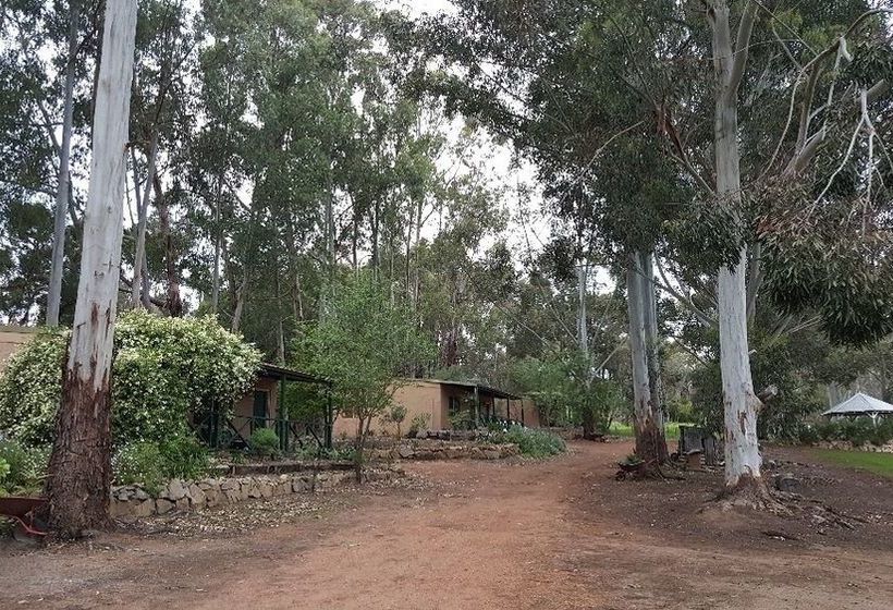 Country Cottages Of Bridgetown