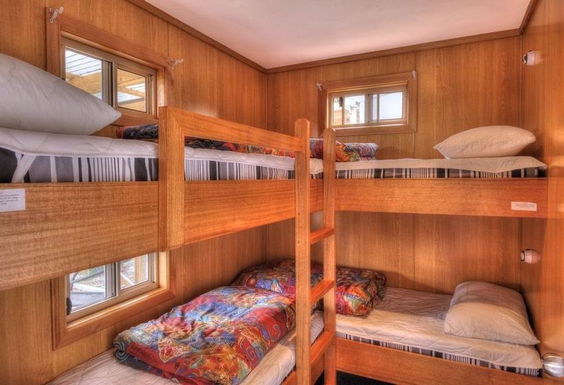 Hotel Iluka Holiday Centre | Coles Bay | Tasmania | Australia 10