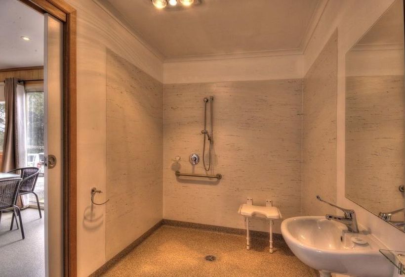 Hotel Iluka Holiday Centre | Coles Bay | Tasmania | Australia 15