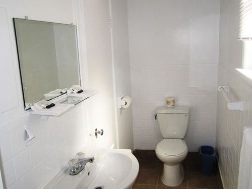 East Court Motel | Sarnia | Ontario | Canada 20