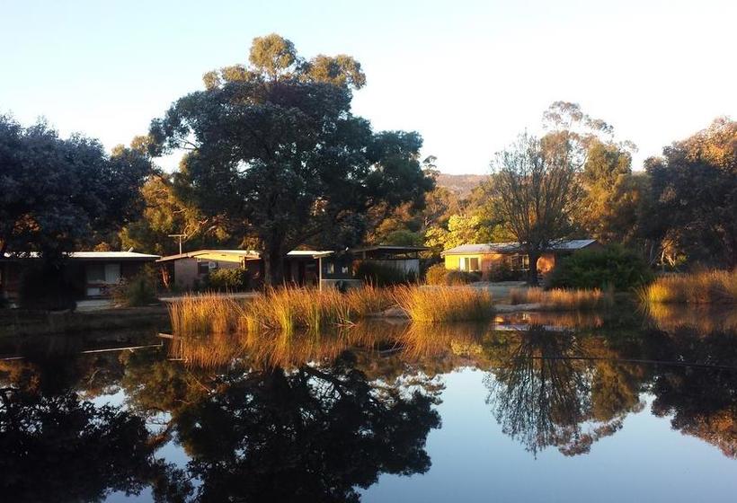 Halls Haven Resort Victoria