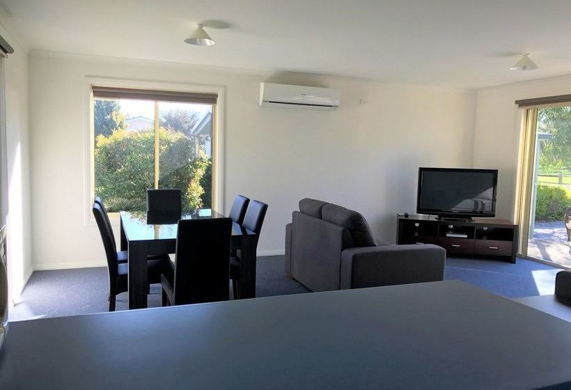 Woodbyne Cottages | Cowes | Victoria | Australia 8