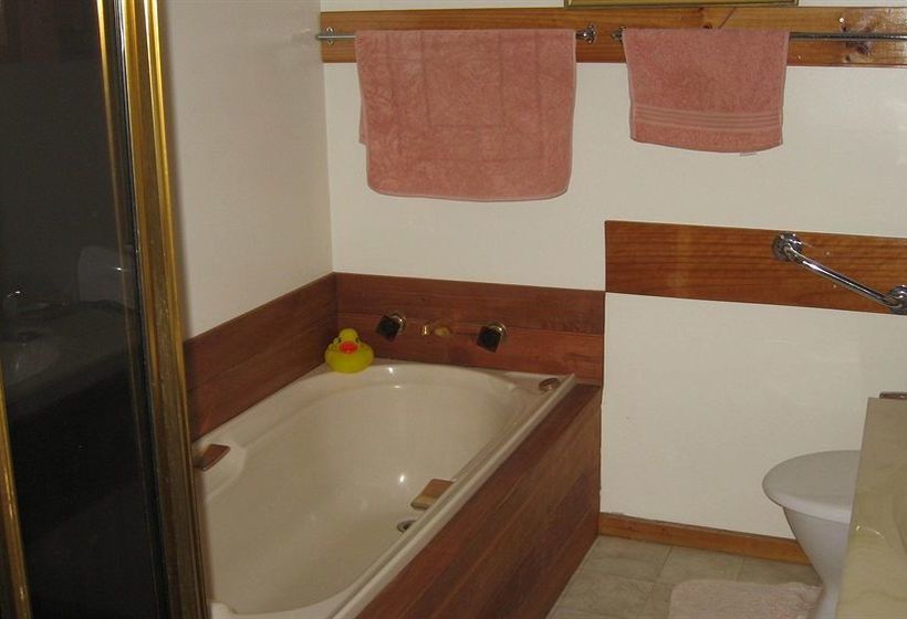 Blueberry B&b | Heybridge | Tasmania | Australia 10