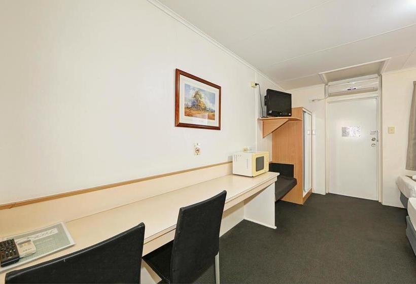 Oscar Motel | Bundaberg | Queensland | Australia 12