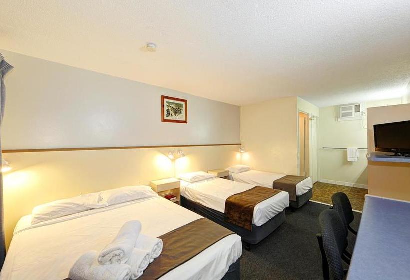 Oscar Motel | Bundaberg | Queensland | Australia 16