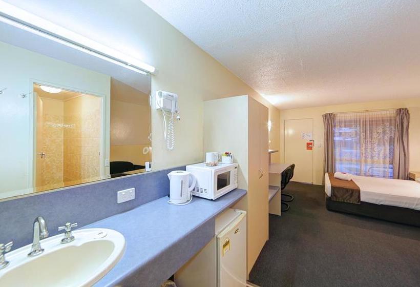 Oscar Motel | Bundaberg | Queensland | Australia 19