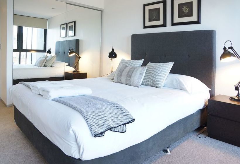 Ambience On Burleigh Beach Burleigh Heads