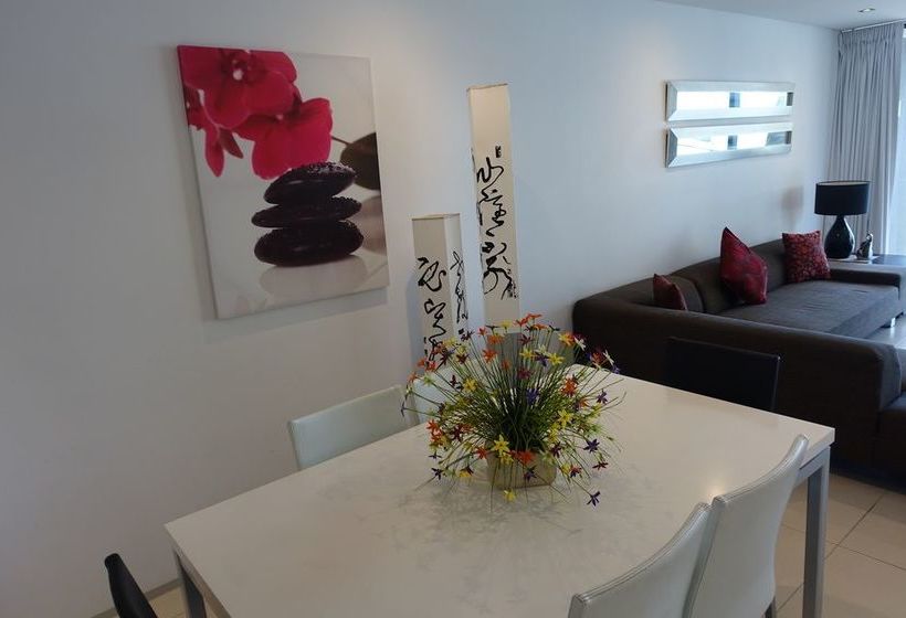 Ambience On Burleigh Beach | Burleigh Heads | Queensland | Australia 13