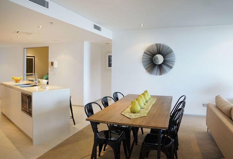 Ambience On Burleigh Beach | Burleigh Heads | Queensland | Australia 16