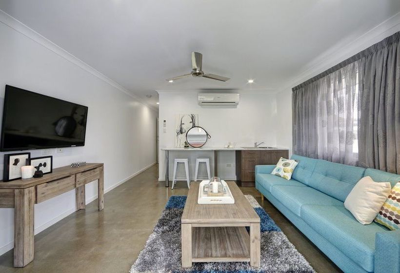 12th Tee Bed And Breakfast | Bargara | Queensland | Australia 16