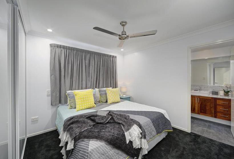 12th Tee Bed And Breakfast | Bargara | Queensland | Australia 2